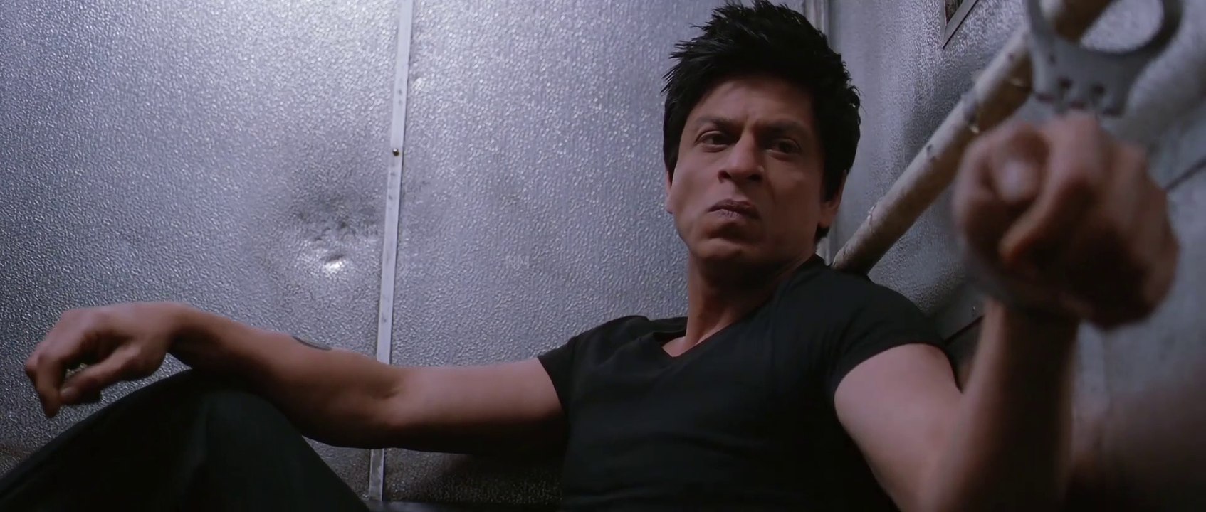 मुझे लोगो का खून करने का कोई शौक नहीं... वही मुझे मजबूर कर देते हैं || Blockbuster Action Movie Scene || Shahrukh Khan