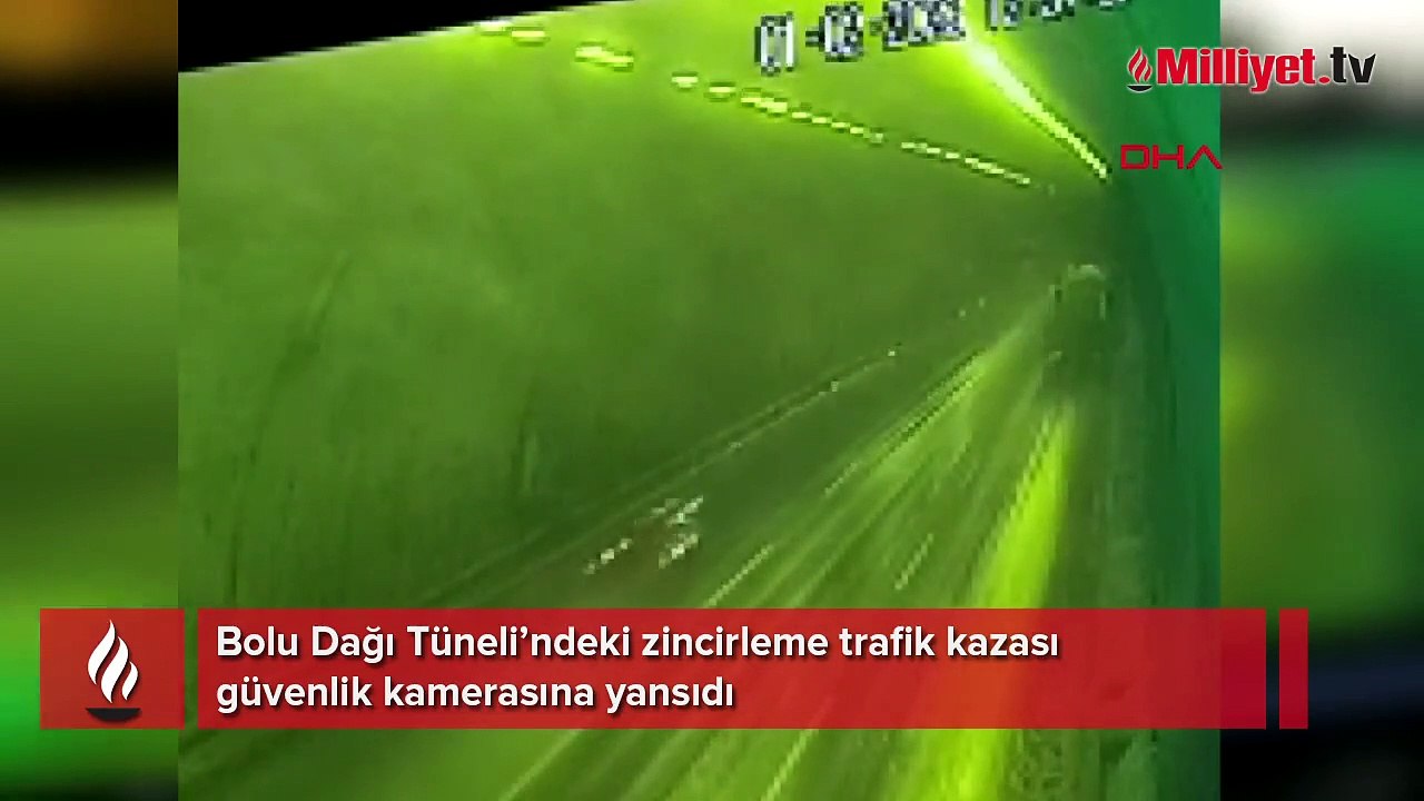 Bolu Dağı Tüneli’ndeki zincirleme trafik kazası kamerada