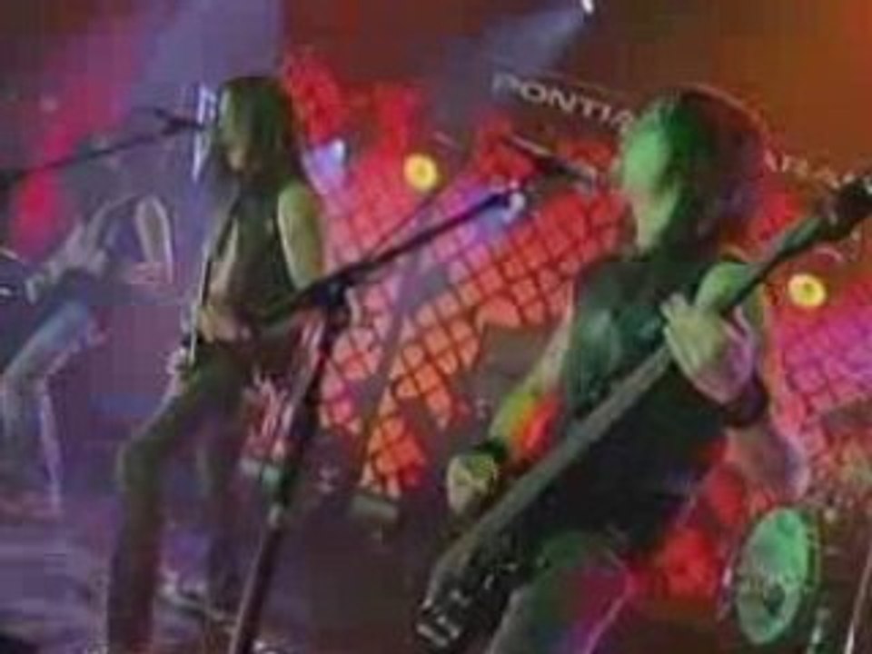 Bullet For My Valentine - Scream Aim Fire [Live] (Kimmel)