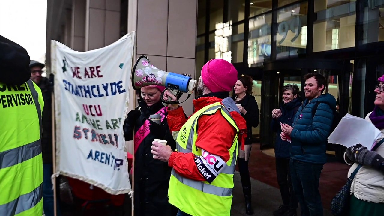 UCU members on the picket line at Strathclyde University