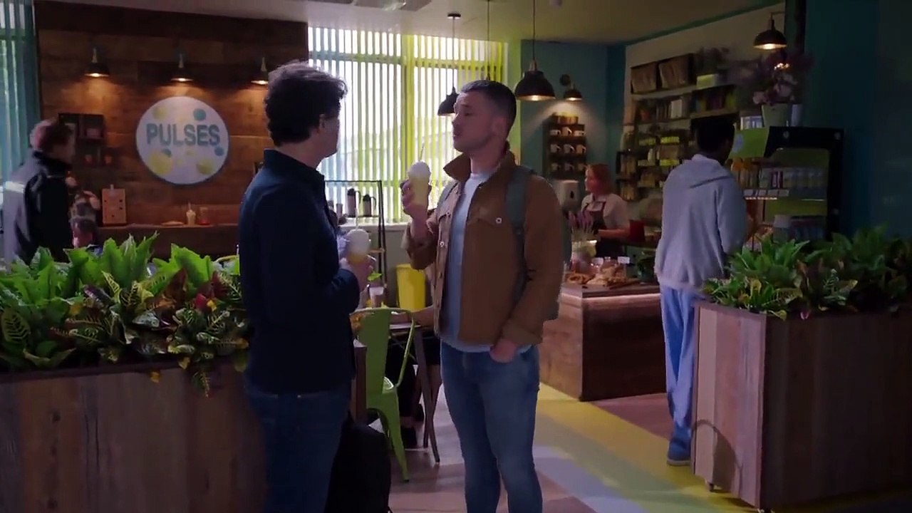 Holby City - Se20 - Ep43 - Too Good to Be True HD Watch