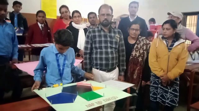 Students prepared models with the help of guiding teachers