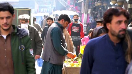 Pakistan: l'attentat à Peshawar ravive les craintes d'une ville meurtrie
