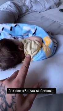 Το νέο βίντεο του Δημήτρη Αλεξάνδρου με τον νεογέννητο γιο του 