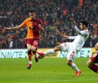 Spor Toto Süper Lig: Galatasararay: 1 - Ümraniyespor: 2 (İlk yarı)