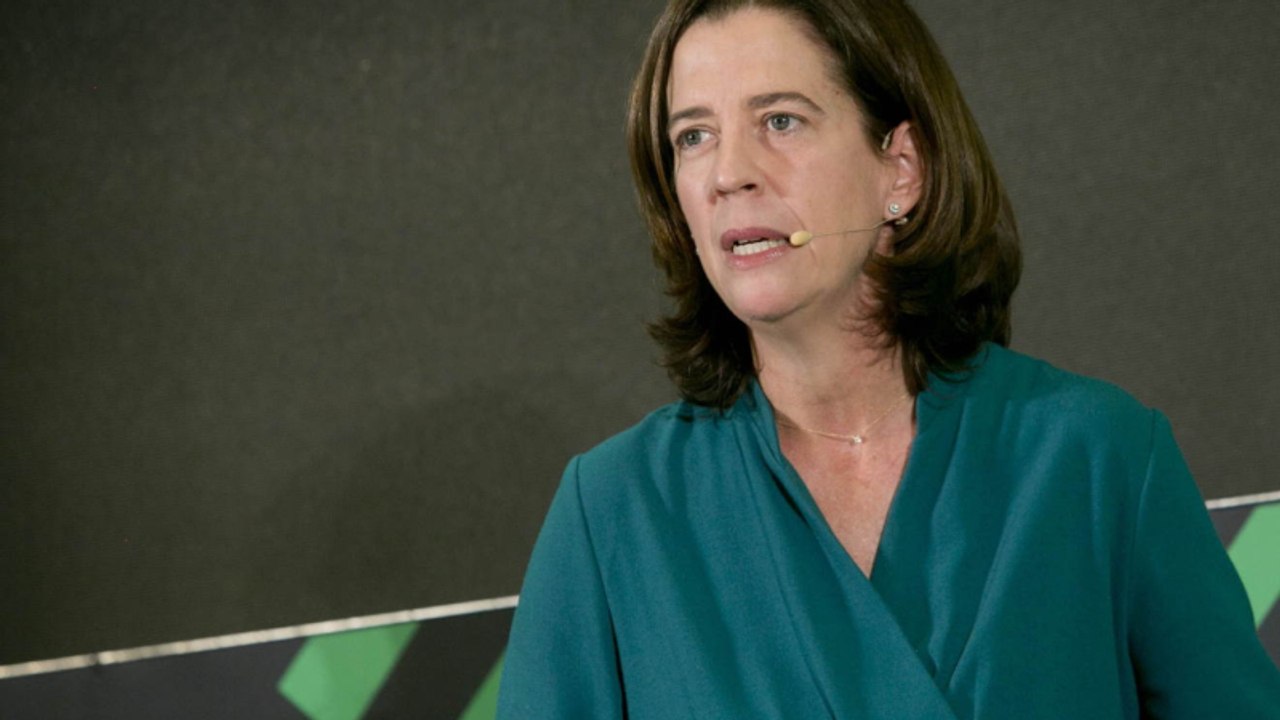 La Banca recula: la presidenta de la AEB afirma que se mantendrán las cartillas para los mayores de 65 años