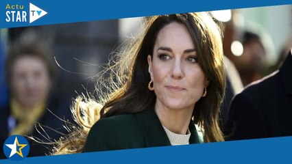 Kate Middleton chahutée et "sifflée" en plein bain de foule : sa réaction est remarquable !