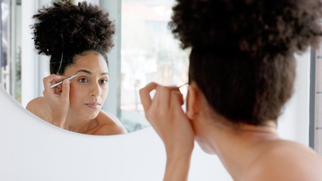 6 Eyebrow Mistakes That Are Making You Look Older