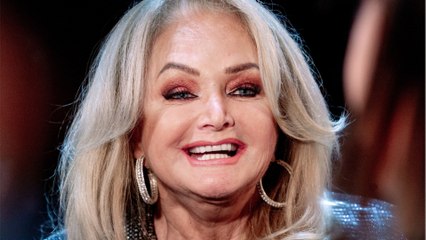 GALA VIDEO - Bonnie Tyler distinguée par Charles III : à 71 ans, elle est toujours pimpante ! (1)