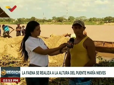 Apure | Más 40 de trabajadores realizan extracción de arena del río en el Puente Maria Nieves