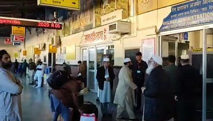 फिर हाजिरी की दुआ के साथ लौटा पाकिस्तानी जत्था