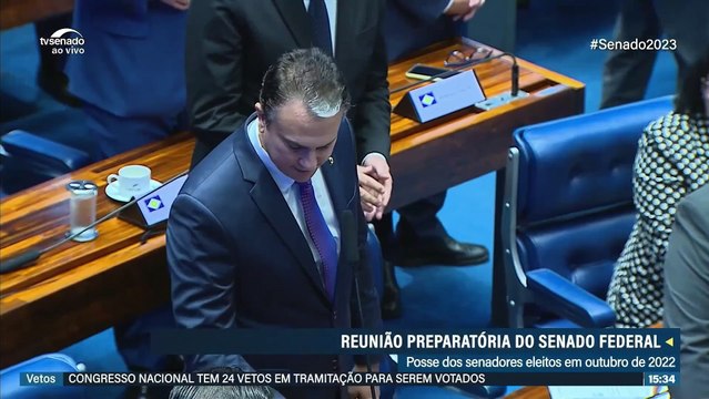 Efraim Filho toma posse para oito anos no Senado Federal e agradece: ‘Pelo povo da minha amada Paraíba’