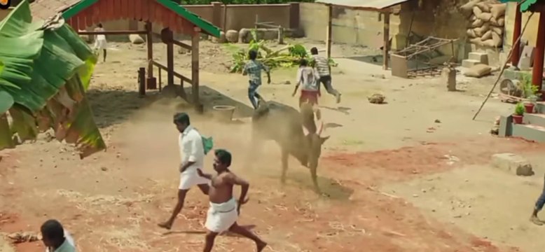 Sauth moovey comedy video. Sauth moovey. What happens when a bull runs after a comedian? Jabardast South moovey comedy cine.