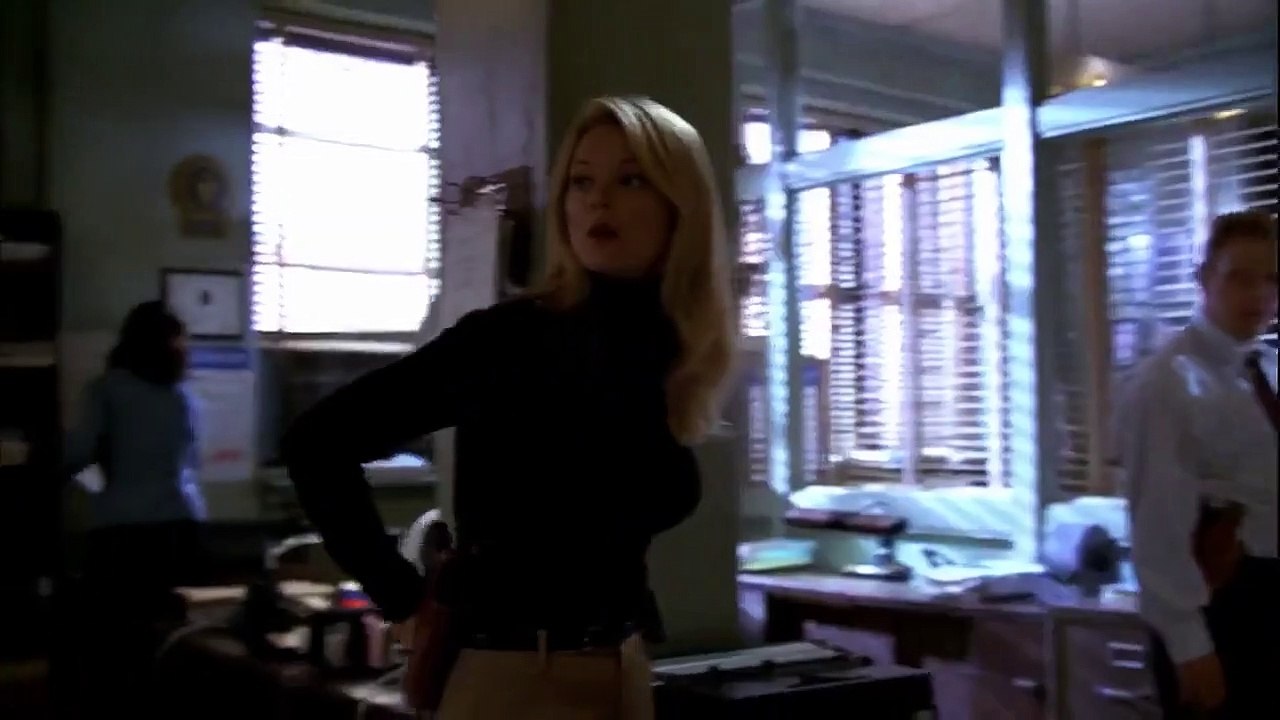 NYPD Blue - Se9 - Ep07 HD Watch