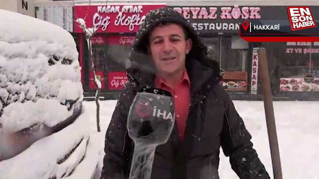 Yüksekova’da araçlar kara gömüldü, buz sarkıtları 1 metreyi buldu