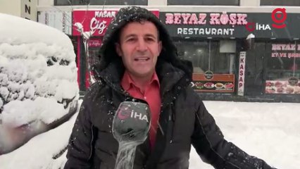Yüksekova kar altında: Araçlar kara gömüldü, buz sarkıtları 1 metreyi buldu