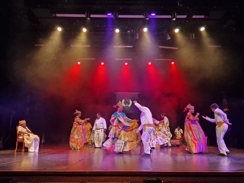 Lònò ké respè pou larenn Camille Donnelly