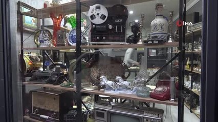 Bu dükkanın her rafı nostalji kokuyor