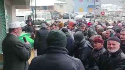 Evde ölü bulunan yaşlı çift toprağa verildi