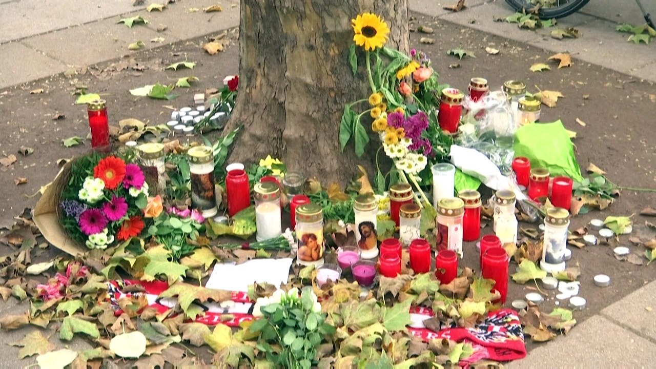 Anschlag in Wien: Lebenslange Haft für zwei Komplizen