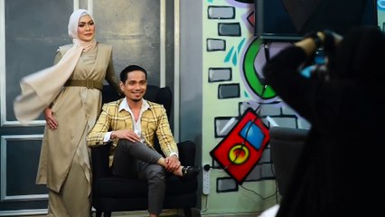 Mark Adam Tak Pandai Bawa Kereta, Nasib Baik Ada Isteri Boleh Bantu Bawa Kemana Saja!
