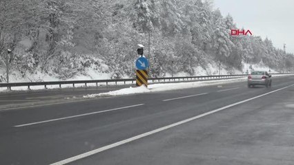 BOLU DAĞI'NDA HAFİF KAR YAĞIŞI