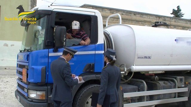 Foggia, scoperto distributore di carburante abusivo tra le campagne