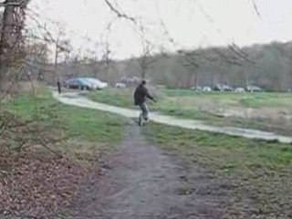 Renaud en Mountain board