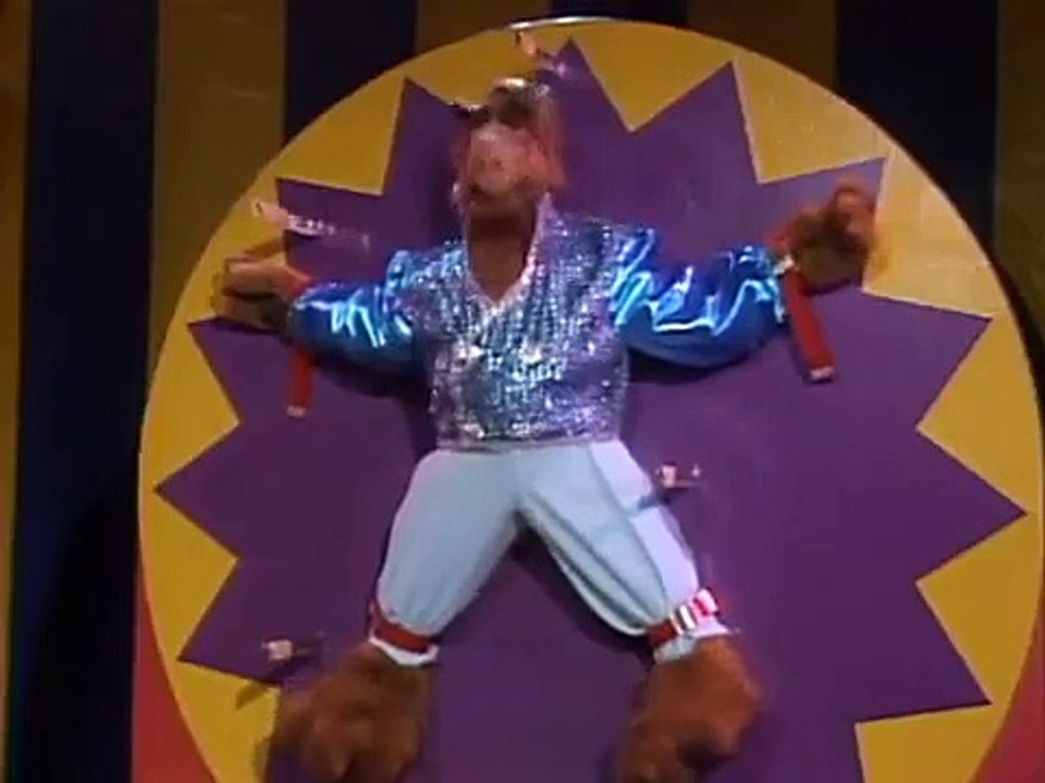 ALF - Se4 - Ep18 - Future's So Bright, I Gotta Wear Shades HD Watch