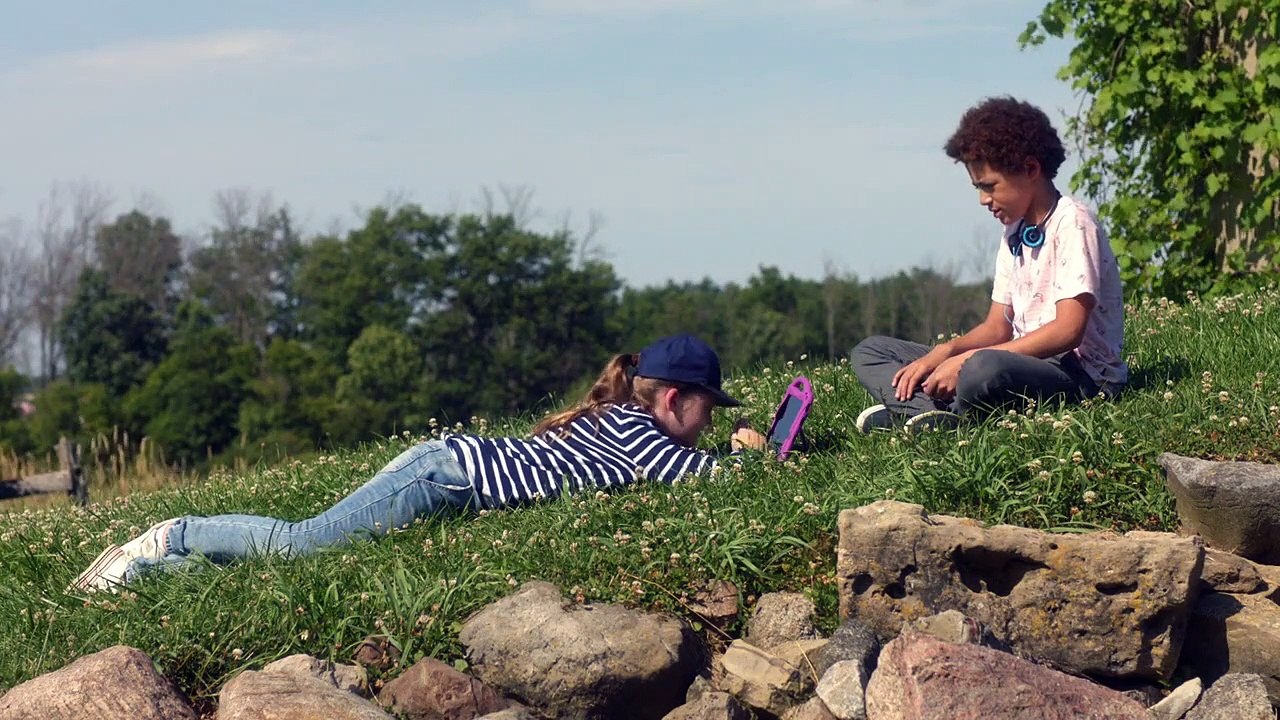 Holly Hobbie - Se2 - Ep03 - The Salty Songstress HD Watch