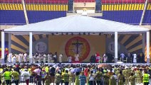 Papa Francisco lota estádio na RD Congo e pede que jovens lutem contra a corrupção
