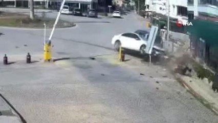 Didim'deki silahlı saldırı sonrası meydana gelen kazanın kamera görüntüleri ortaya çıktı