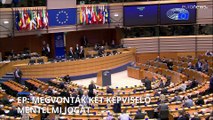 Az EP felfüggesztette két szocialista képviselő mentelmi jogát a korrupciós ügy miatt
