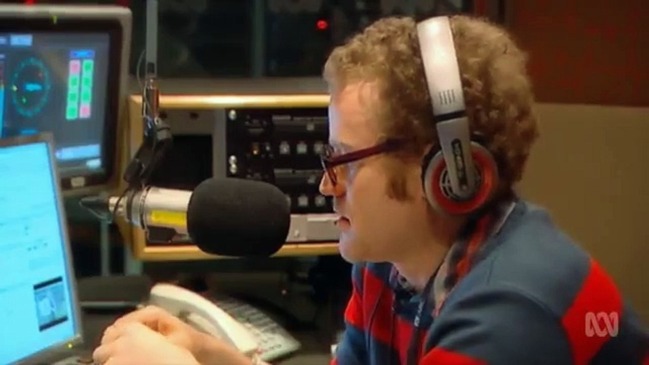 Anh's Brush with Fame - Se5 - Ep07 - Father Bob HD Watch