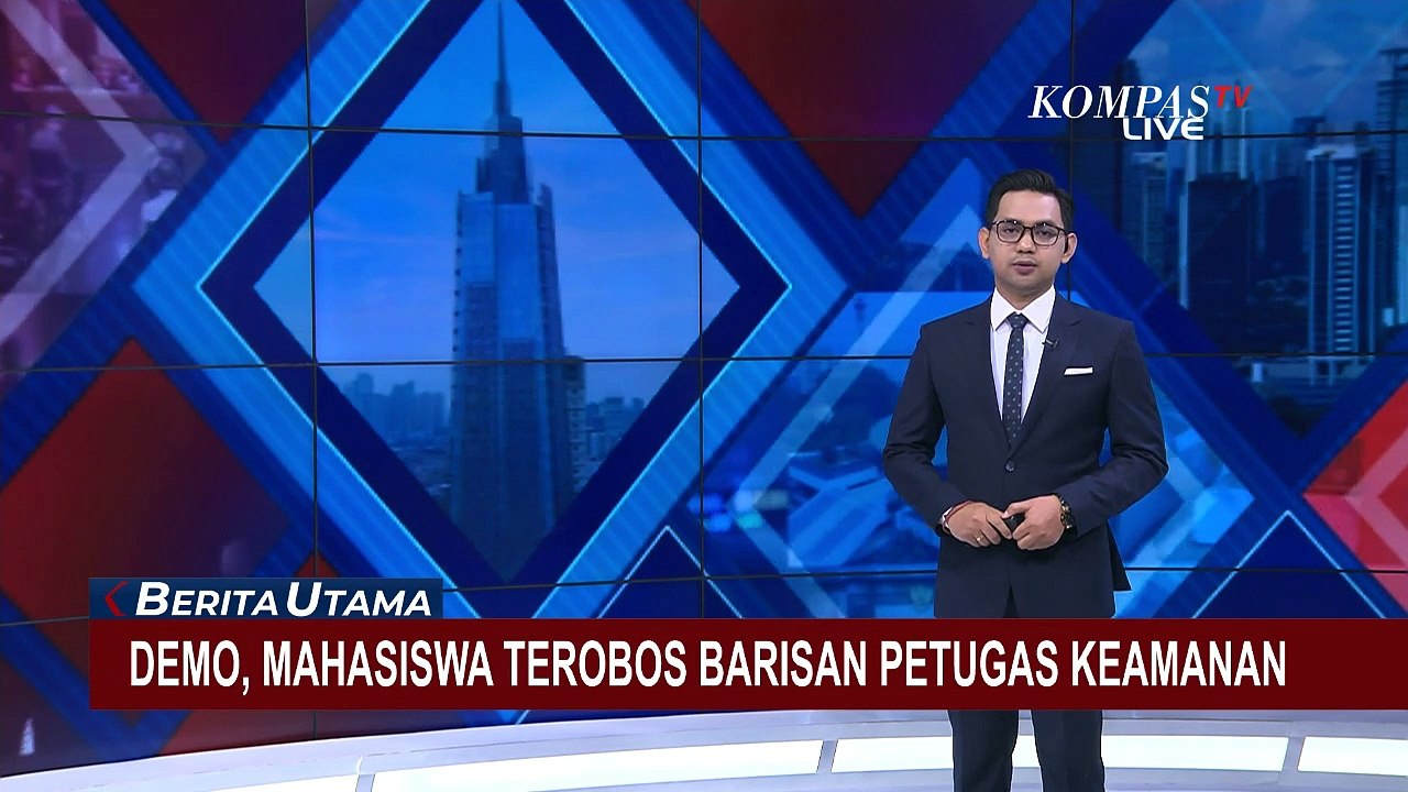 Mahasiswa UNS Gelar Unjuk Rasa di Rektorat, Aksi Saling Dorong Tak Terhindarkan!