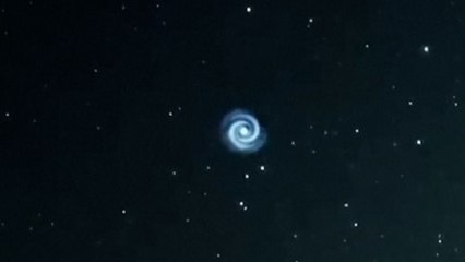Un mystérieux tourbillon lumineux aperçu dans le ciel d’Hawaï