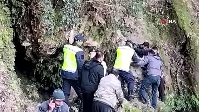 2 gündür aranıyordu, kayalıklarda sıkışmış halde sağ bulundu