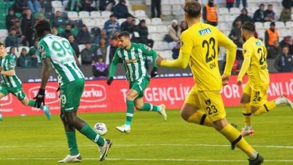 İlhan Palut'u mumla arıyorlar! Konyaspor'a bir darbe de İstanbulspor'dan
