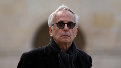 GALA VIDEO - Fabrice Luchini “assez hystérique” : les confidences cash de sa compagne Emmanuelle