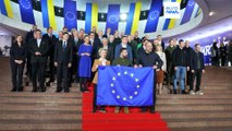 Руководители Евросоюза и Украины обсуждают её членство в ЕС, сотрудничество и войну