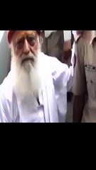 गांधीनगर कोर्ट ने आसाराम बापू को उम्रकैद की सजा सुनाई