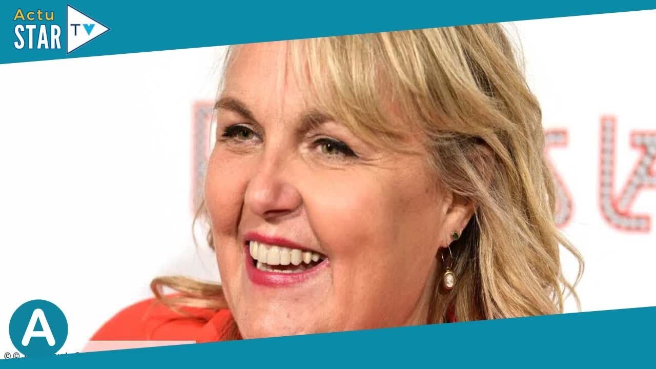 « J'en suis à 17 kilos » : Valérie Damidot déte...