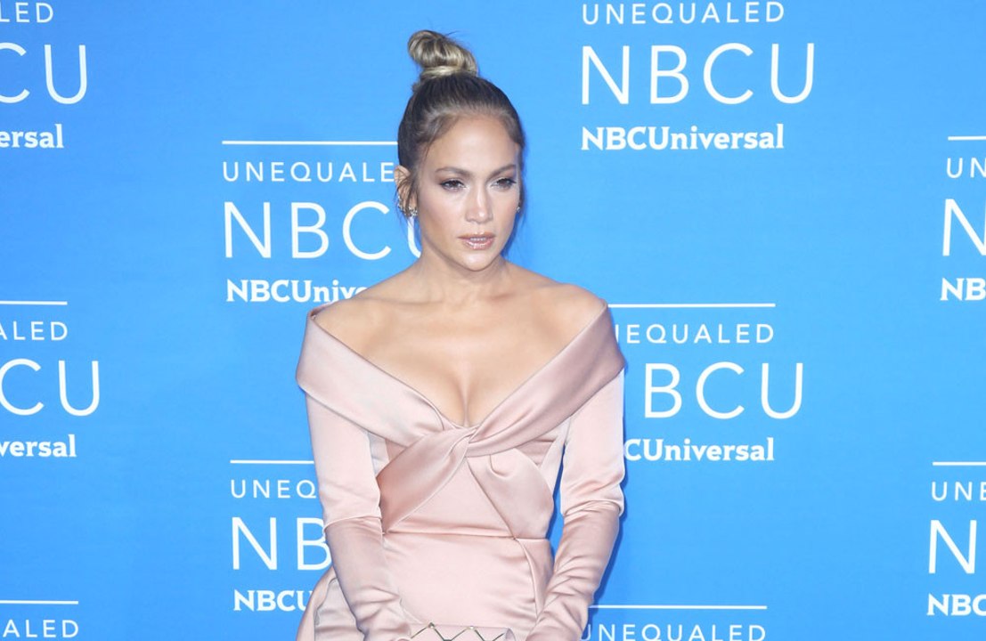 Jennifer Lopez is selling her luxury house for a $14m profit