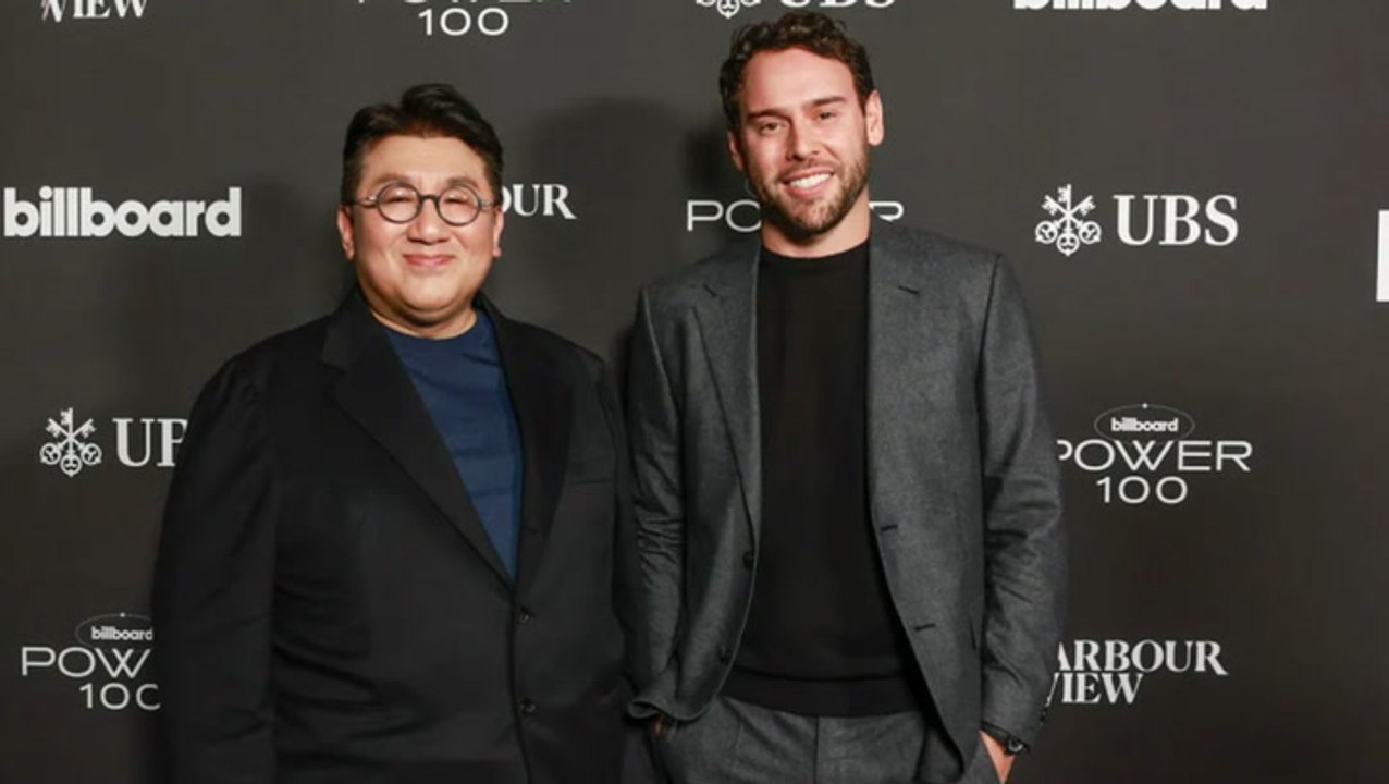 Chairman Bang Si-Hyuk Accepts the Visionary Award From Scooter Braun & Clive Davis | Billboard Power 100 Party 2023