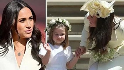 Kate "stava cercando di aiutare Meghan a capire il protocollo reale" nella fila dell'abito da damige