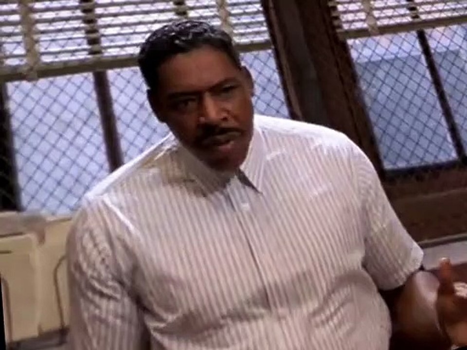 OZ S02 E01