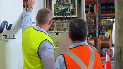 Heatwave warning in place for Queensland's south-east