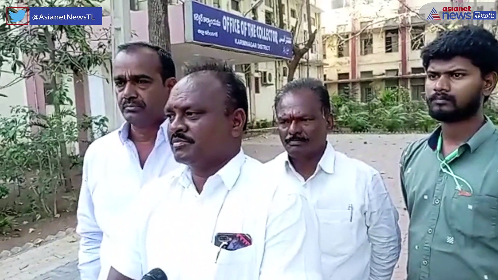 హుజురాబాద్ బిఆర్ఎస్ లో ముసలం... మున్సిపల్ చైర్⁬పర్సన్ పై కౌన్సిలర్ల తిరుగుబాటు 