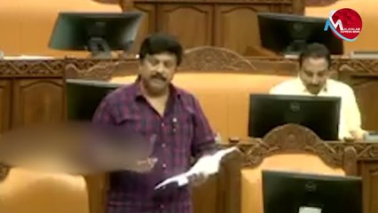 നിയമസഭയിൽ ഗണേഷ് കുമാറിന്റെ ചൊറിച്ചിൽ