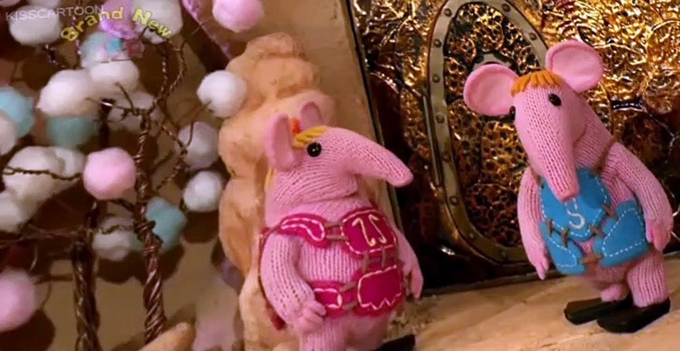 Clangers E022 - Holes